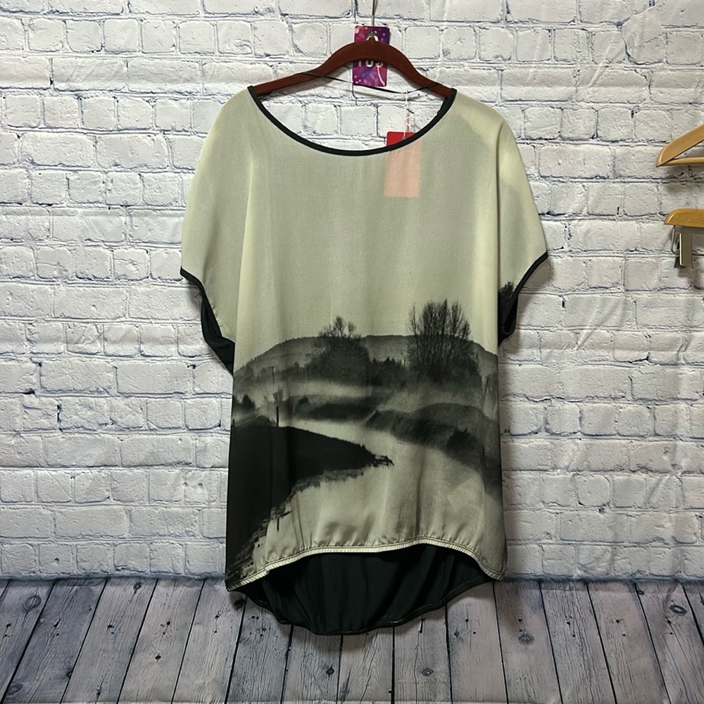 Soy Concepts Size Large Top